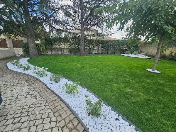 Jardin aménagé par Elith Paysages à Avignon